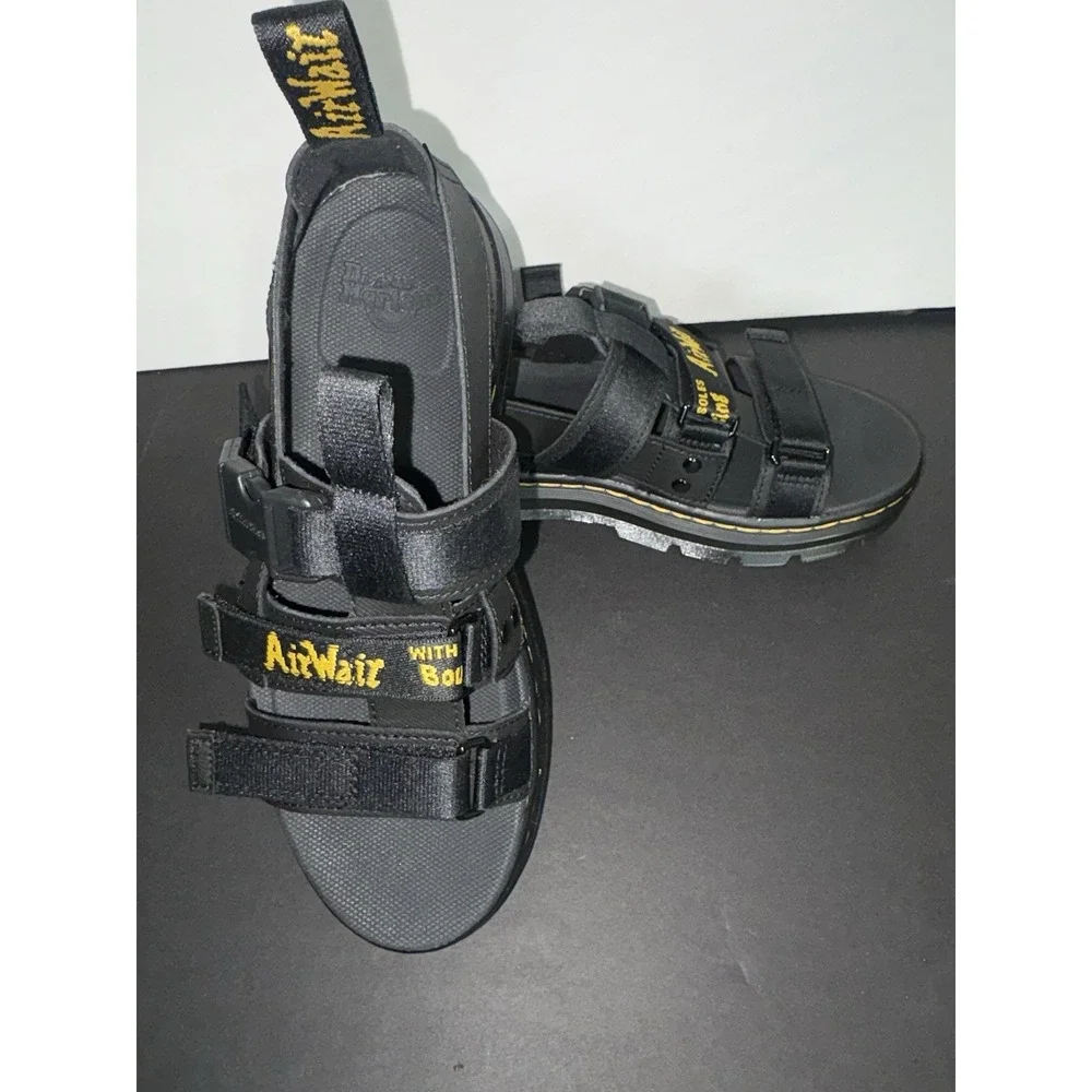 Dr. Doc Martens Pearson Air Wair Strap Sandals Black Buckle Mens US 7 New W Box